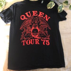 Queen Tee